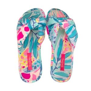 Worn 2X LILLY PULITZER Houseshoes or pool slippers womens shoe size small 8 9